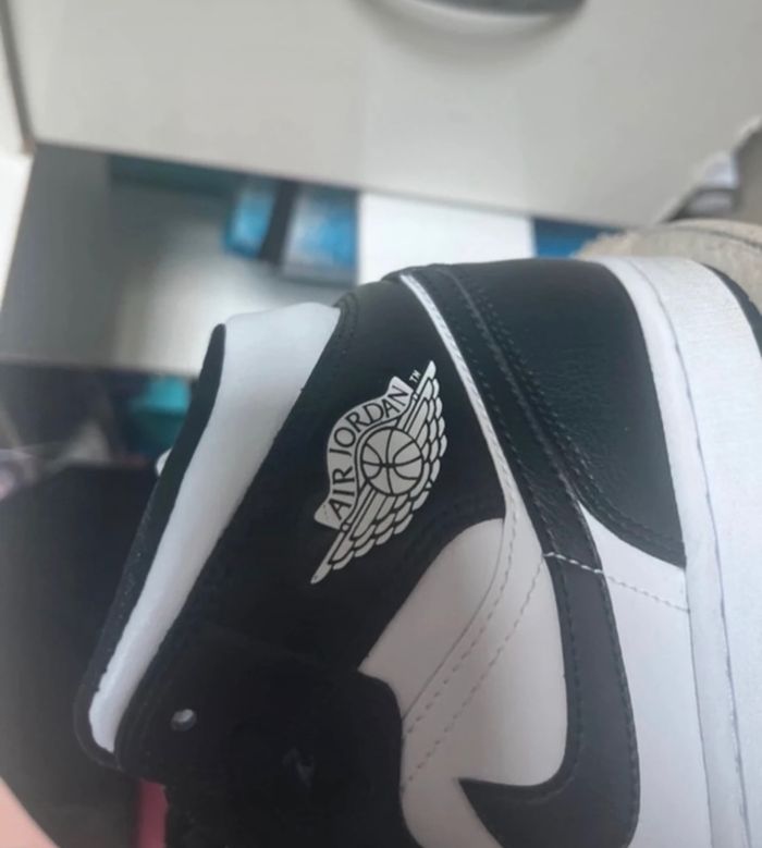 Jordan one mid - photo numéro 3
