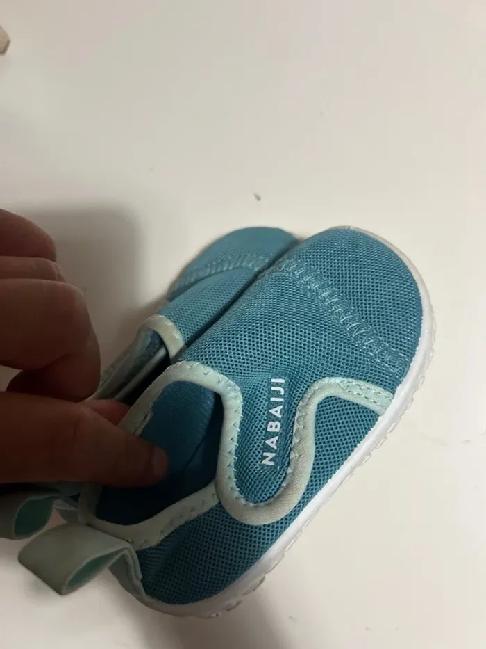 Chaussures d’eau Décathlon – Pointure 20/21 Bon état - photo numéro 4
