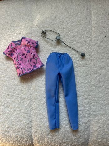 Vêtements pour poupée, Barbie