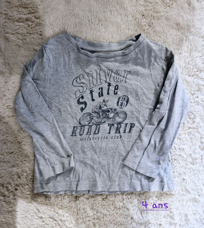 T-shirt manches longues garçon 4 ans