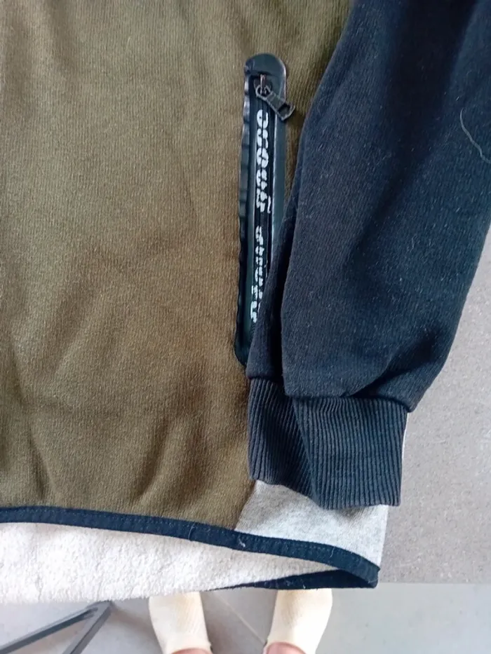 Veste polaire zippé taille L/40 - photo numéro 2