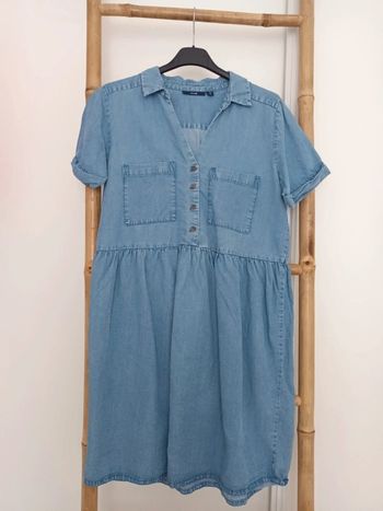 Jolie robe en jean fluide taille 36