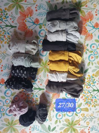 15 chaussettes 27/30
