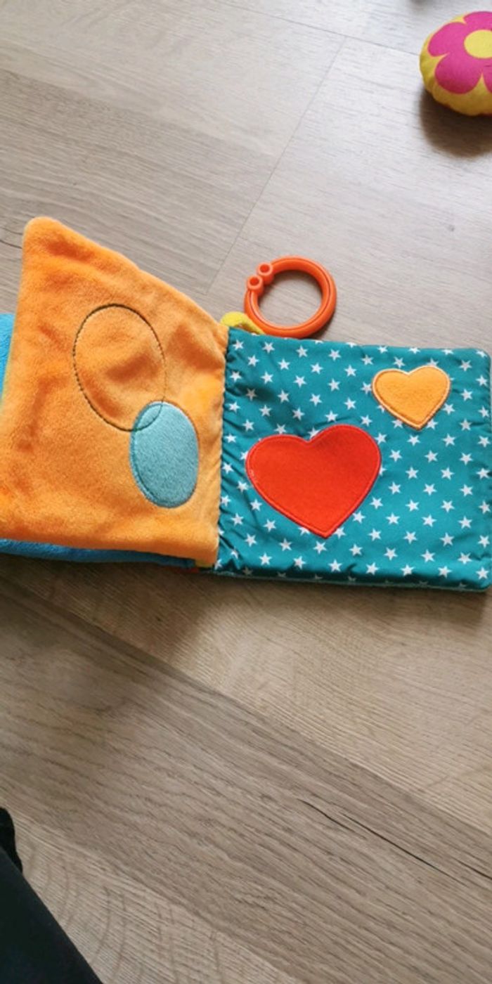 Livre multi activités - photo numéro 4