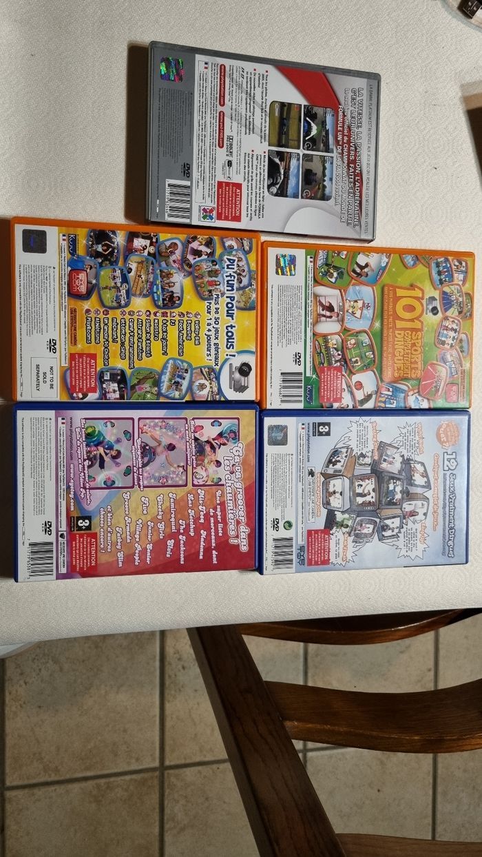 Pack EyeToy Complet PS2 - Caméra Argent + 4 Jeux - photo numéro 2