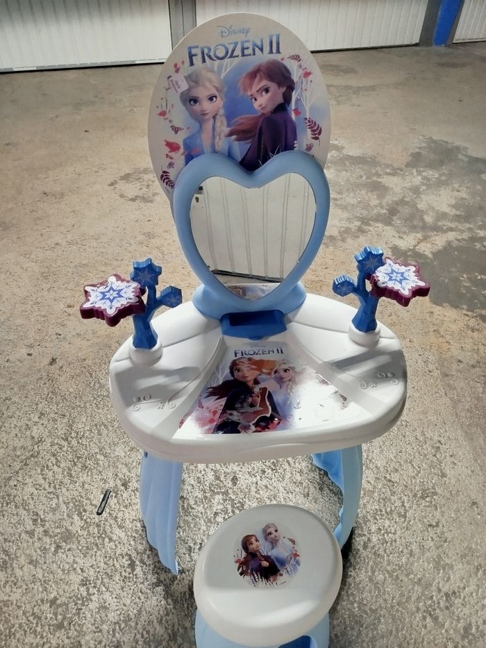 Coiffeuse reine des neiges Disney