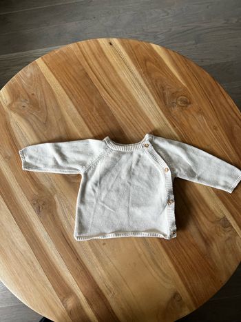 Pull vert baudet beige 6 mois