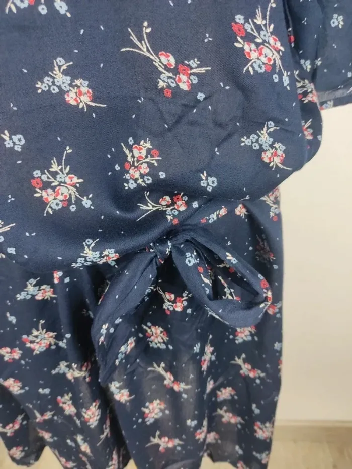 Robe droite mi-longue manches 3/4 évasées bleu nuit ceinture à nouer motif fleuri taille 48 Tissaia - photo numéro 6