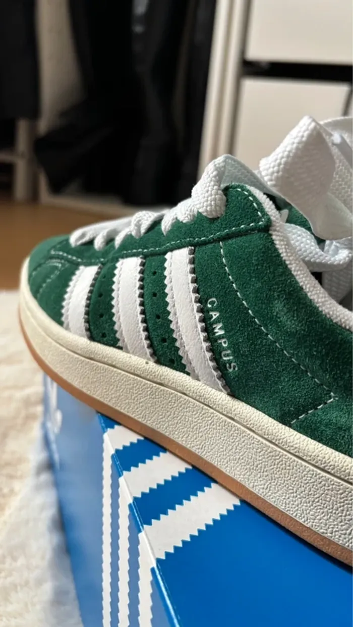 Adidas Campus 00s vertes comme neuves - photo numéro 3