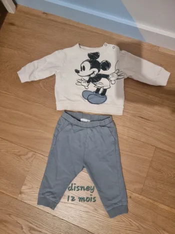Pantalon et pull Mickey 12 mois