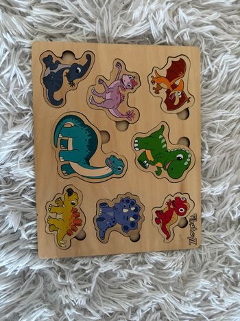 Puzzle en bois dinosaures