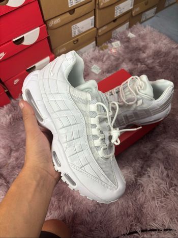 Nike Airmax 95 blanche neuve taille 42