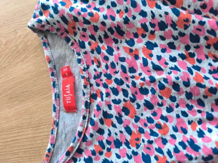 Robe manches longues , léopard, taille 3 ans , neuve - photo numéro 3