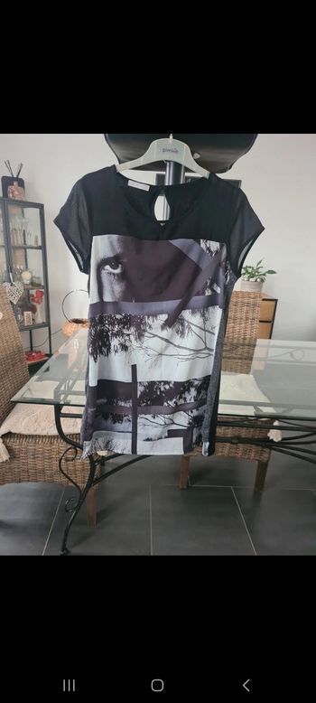 Robe super jolie belle décoration devant