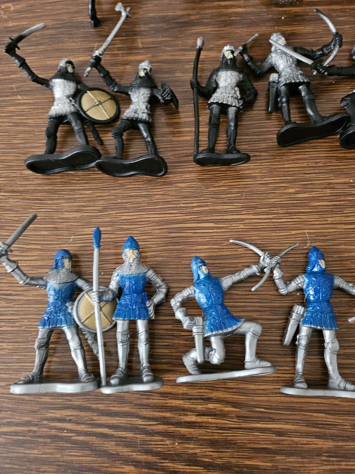 Lot de chevaliers et chevaux - photo numéro 2