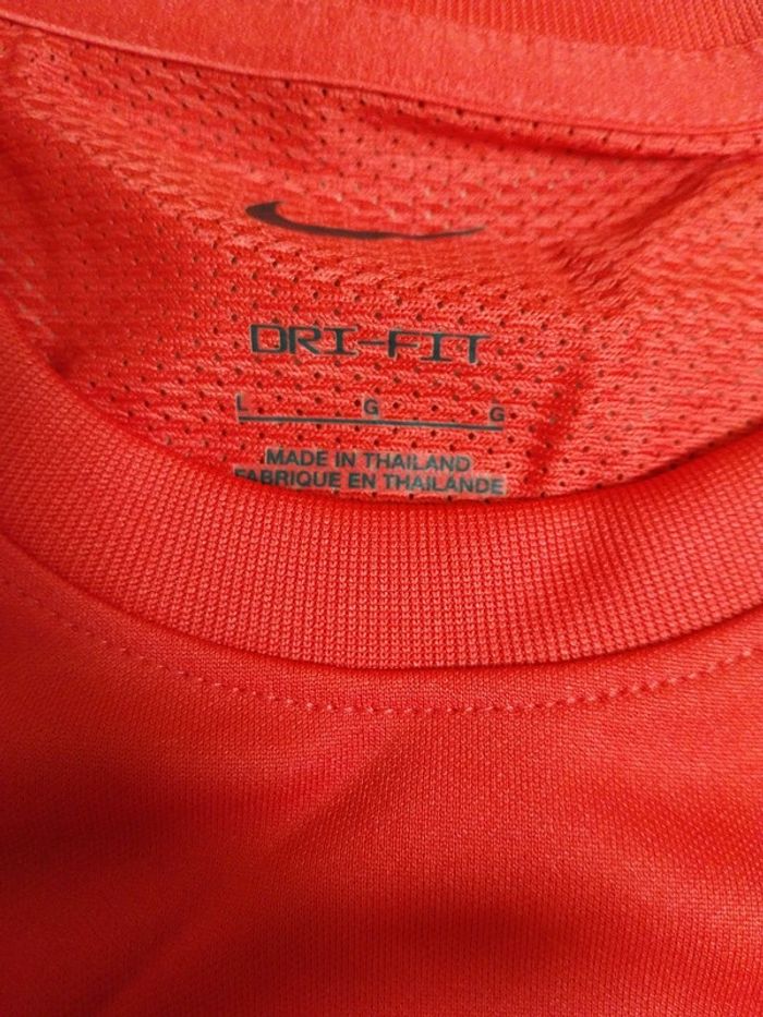 Tee-shirt femme Nike taille L - photo numéro 3