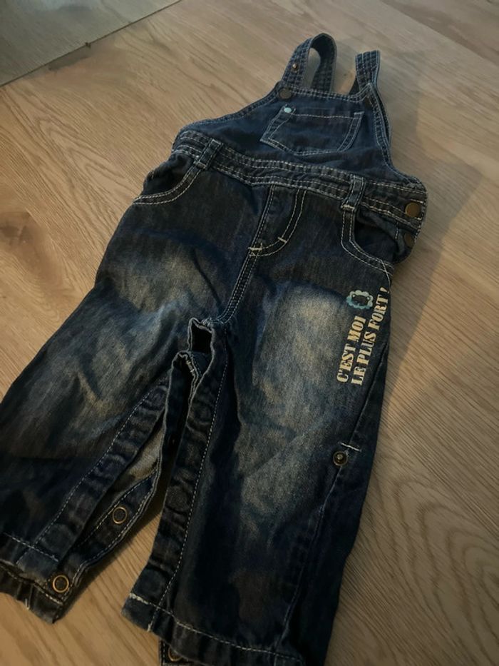Salopette en jeans - photo numéro 2