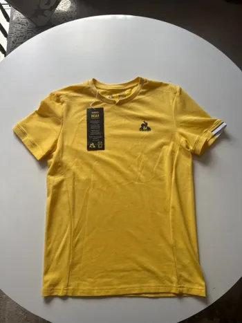 T-shirt Le Coq Sportif x Yannick Noah – Jaune – Taille XS – Neuf avec Étiquette