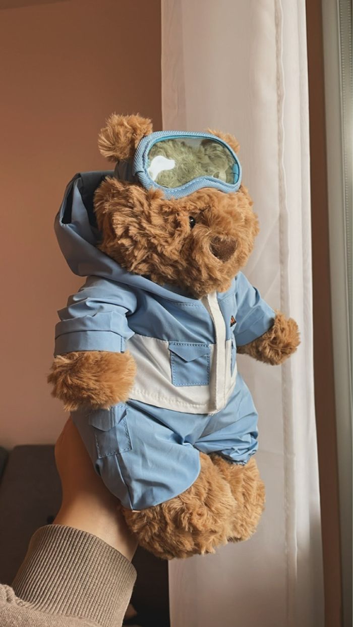 Peluche Jellycat Bartholomew Bear suit Snow - photo numéro 2