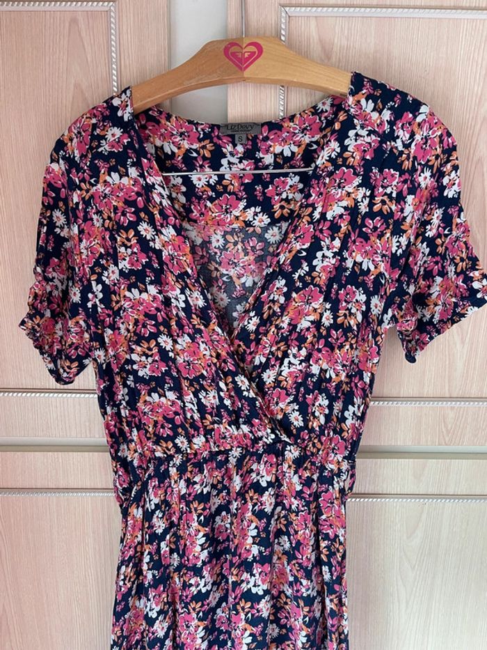 Superbe robe fleurie Taille S - photo numéro 2