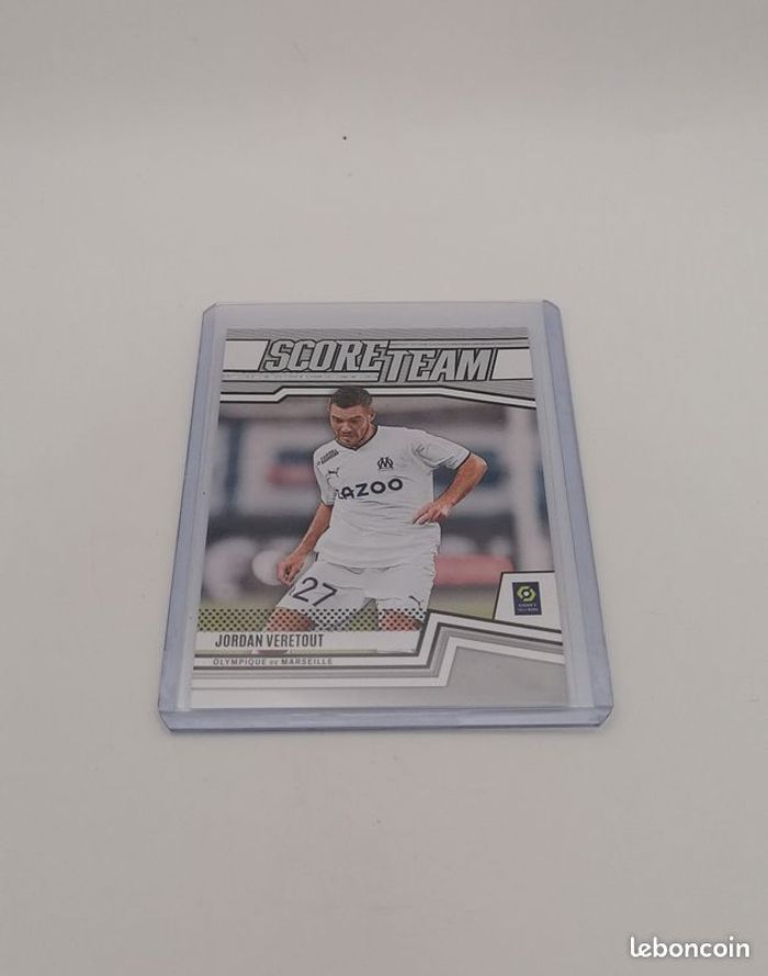 Carte Panini score Ligue 1 2022-23 Score Team Jordan Veretout n°10. - photo numéro 3
