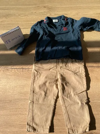 Ensemble pantalon et polo