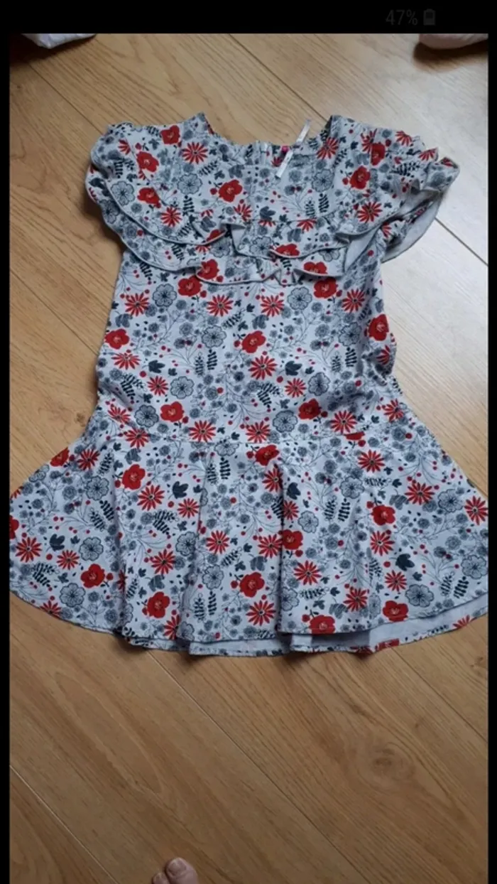 Robe à volants orchestra 6 ans