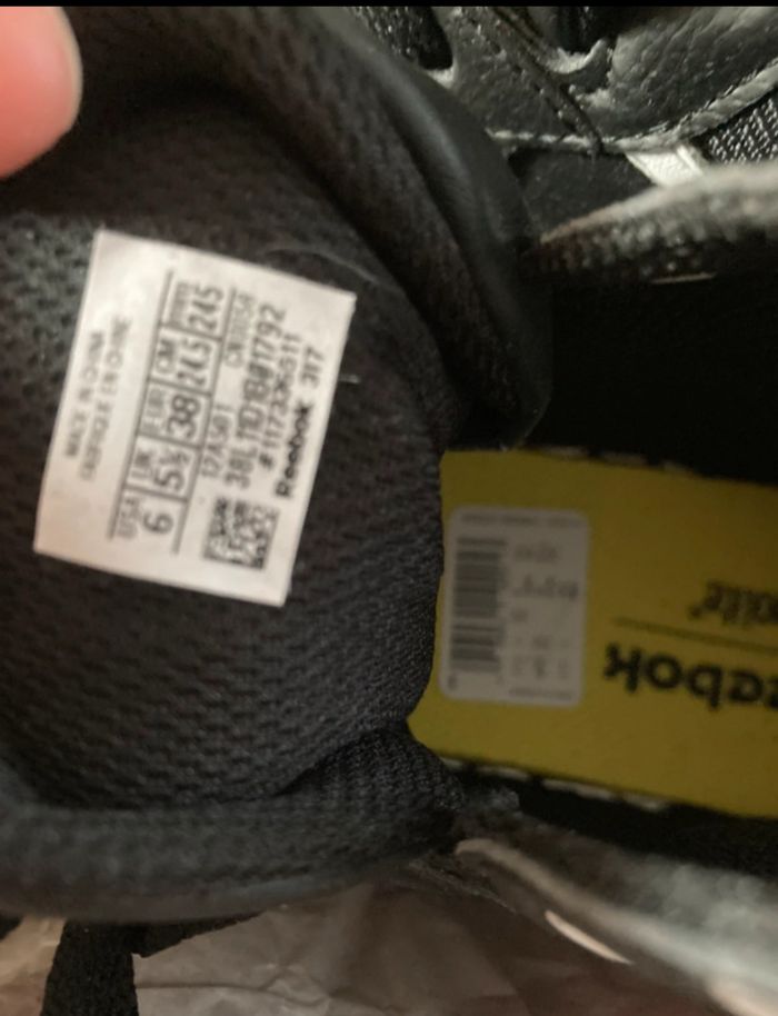 Basket  neuve reebook taille 38 - photo numéro 7