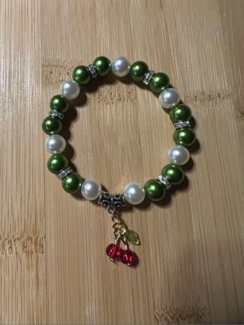 Bracelets à personnaliser avec charms et prénom