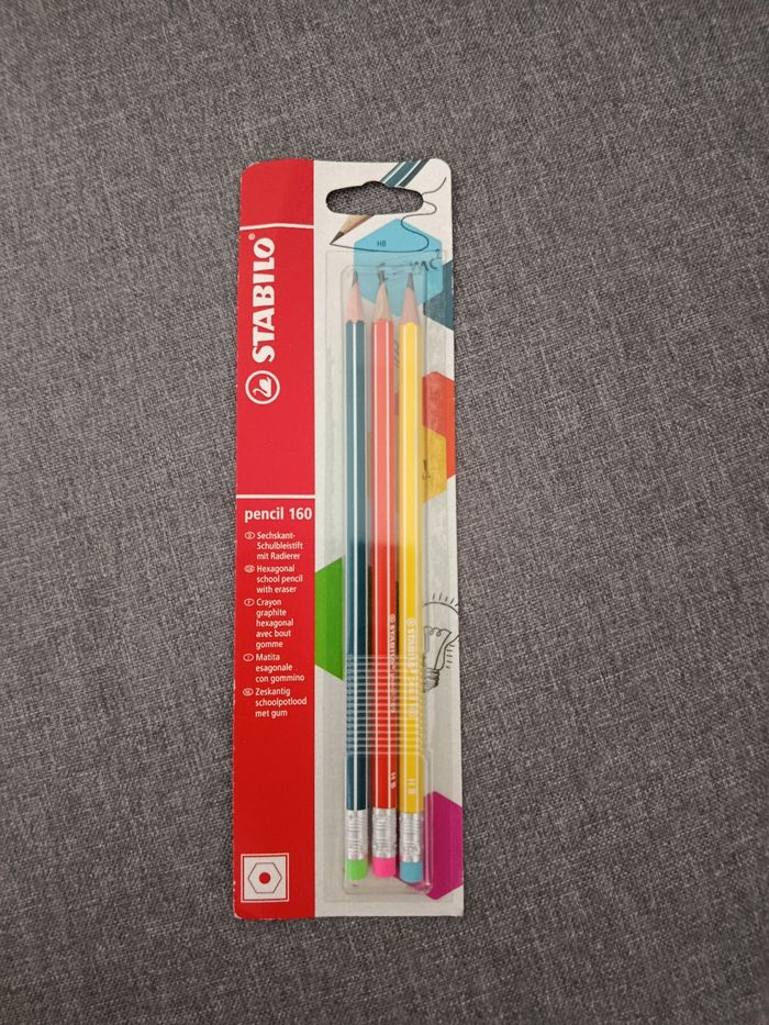 Lot crayons gris Stabilo neufs