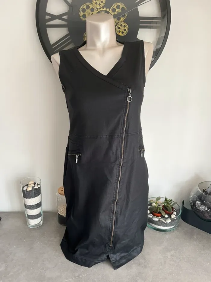 Robe noir bréal