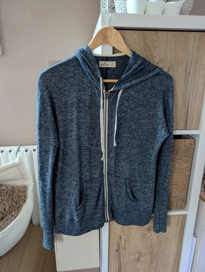 Magnifique gilet sweat à capuche bleu chiné Hollister taille S