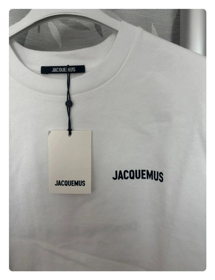 T-shirt Jacquemus Dubaï taille S - photo numéro 2