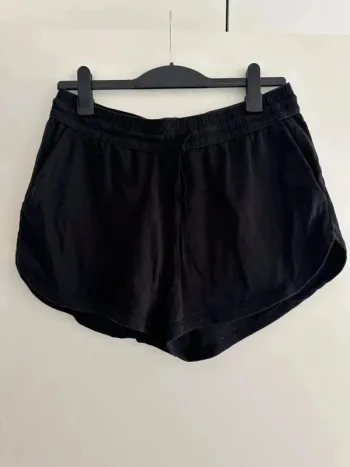 Short noir pour femme taille L