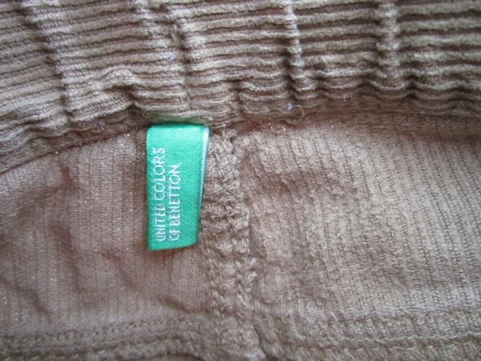 Pantalon beige velours Benetton 12 mois TBE - photo numéro 5
