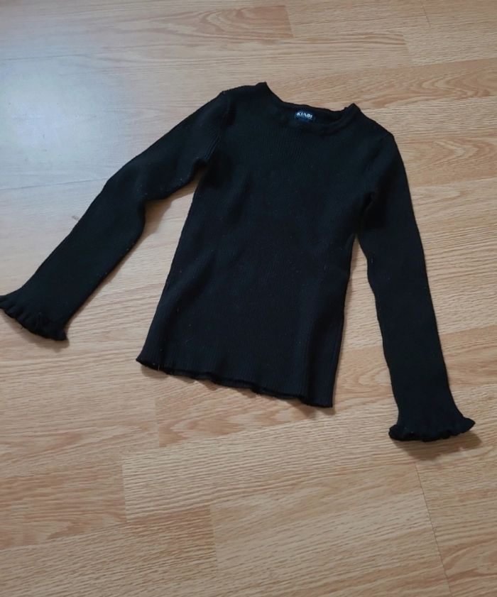 Lot vêtements fille 5ans robe tee-shirts pyjama - photo numéro 4