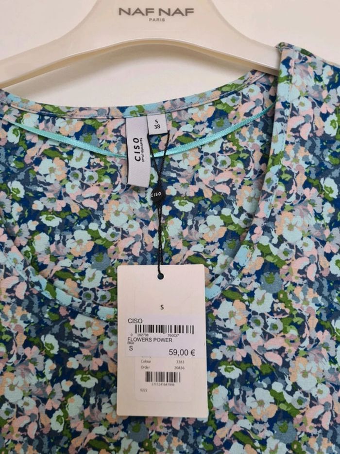 🌸 T-shirt floral CISO - Neuf avec étiquette 🌸 - photo numéro 2