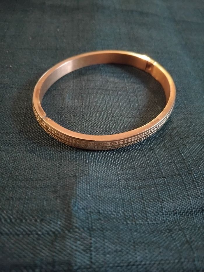 Bracelet neuf - photo numéro 3