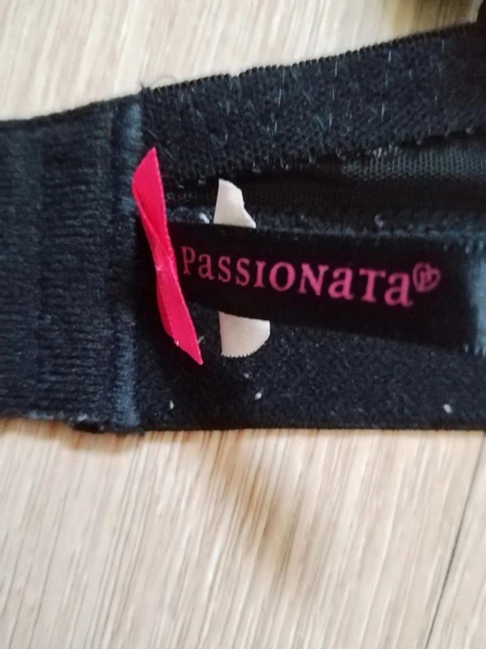 Lot de 4 soutiens-gorges Passionata 85E - photo numéro 6