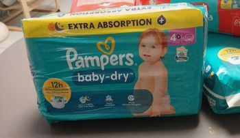 Couche pampers taille 4