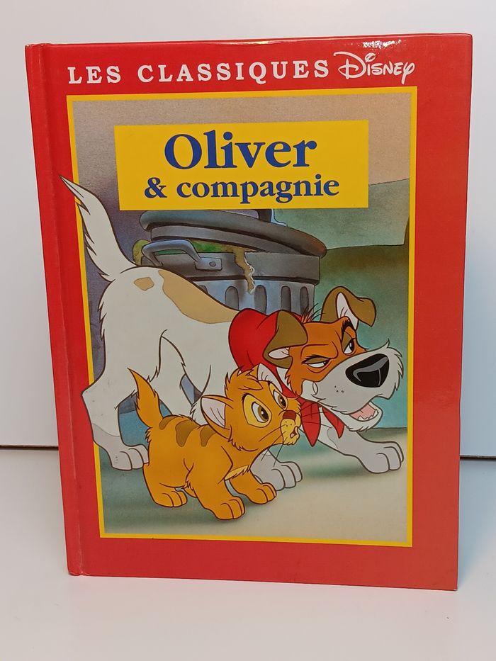 Livre les classiques Disney Oliver et compagnie
96 page