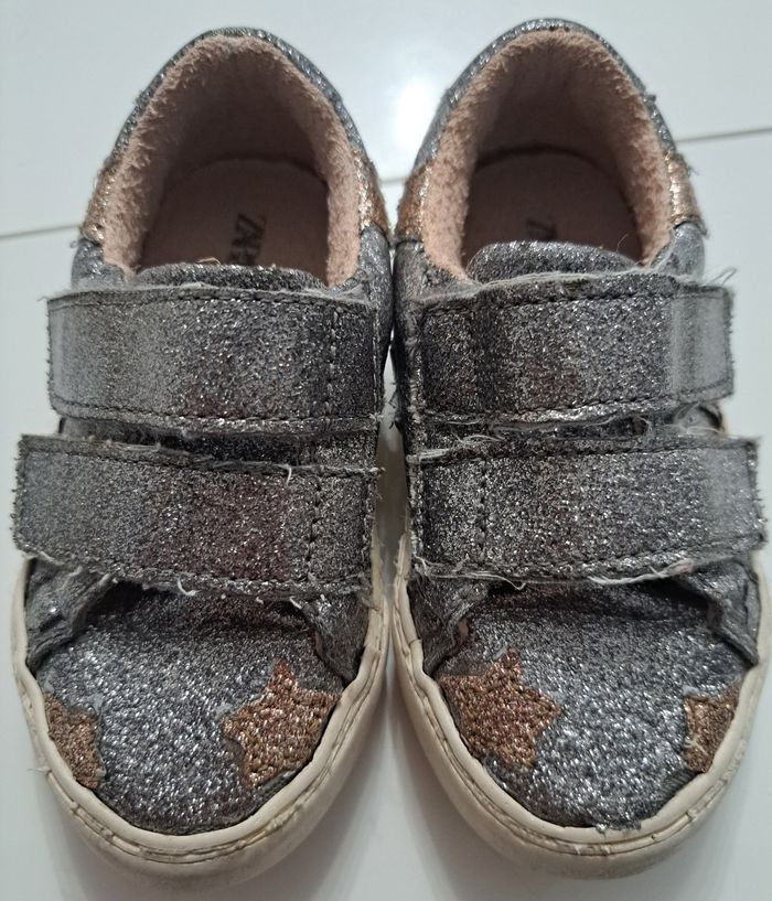 Chaussures pailletées à scratchs fille p.22 ABE - photo numéro 8