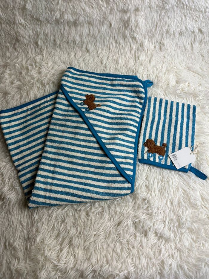 Ensemble cape de bain et gant de toilette petit toi de petit souk