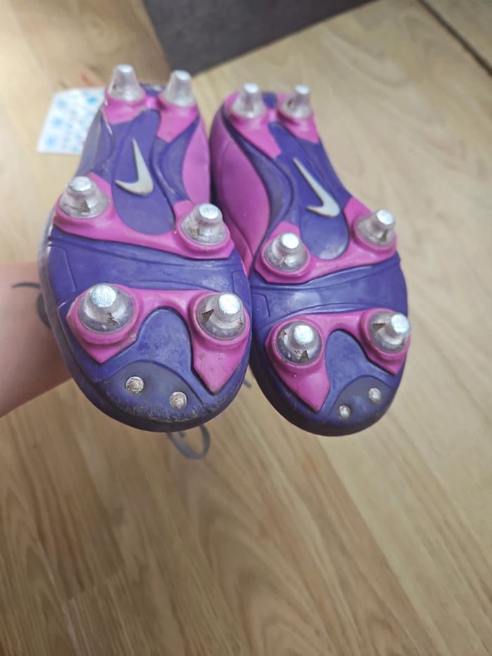 Chaussure de foot crampon pointe fer - photo numéro 5