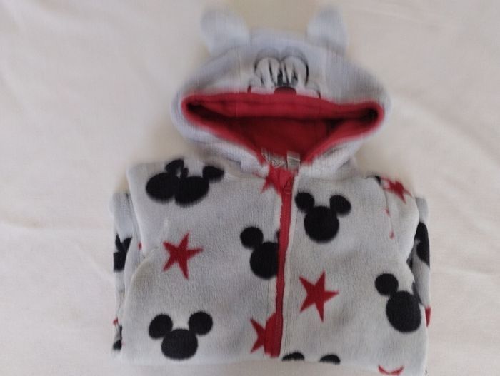 Combinaison Mickey taille 2 ans - photo numéro 4
