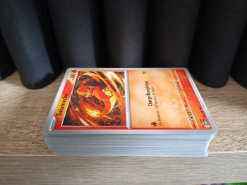 Carte pokémon flammes obsidiennes 