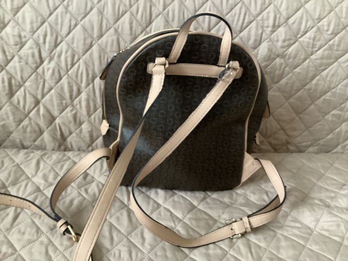 Sac à dos Guess - photo numéro 2
