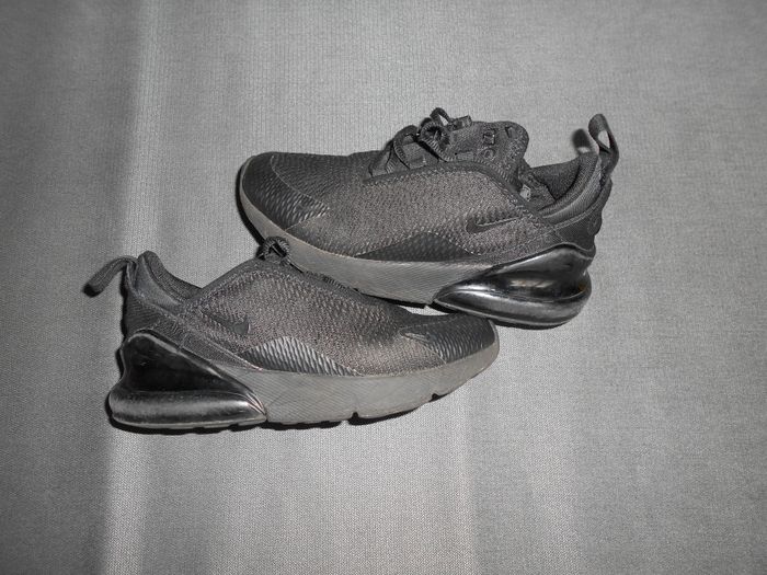 Baskets Air Max 270 (Nike), pointure: 31/5 - photo numéro 2
