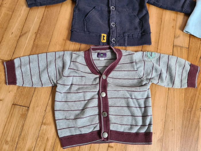 Lot de 8 sweat zippé gilet taille 12 mois - photo numéro 10