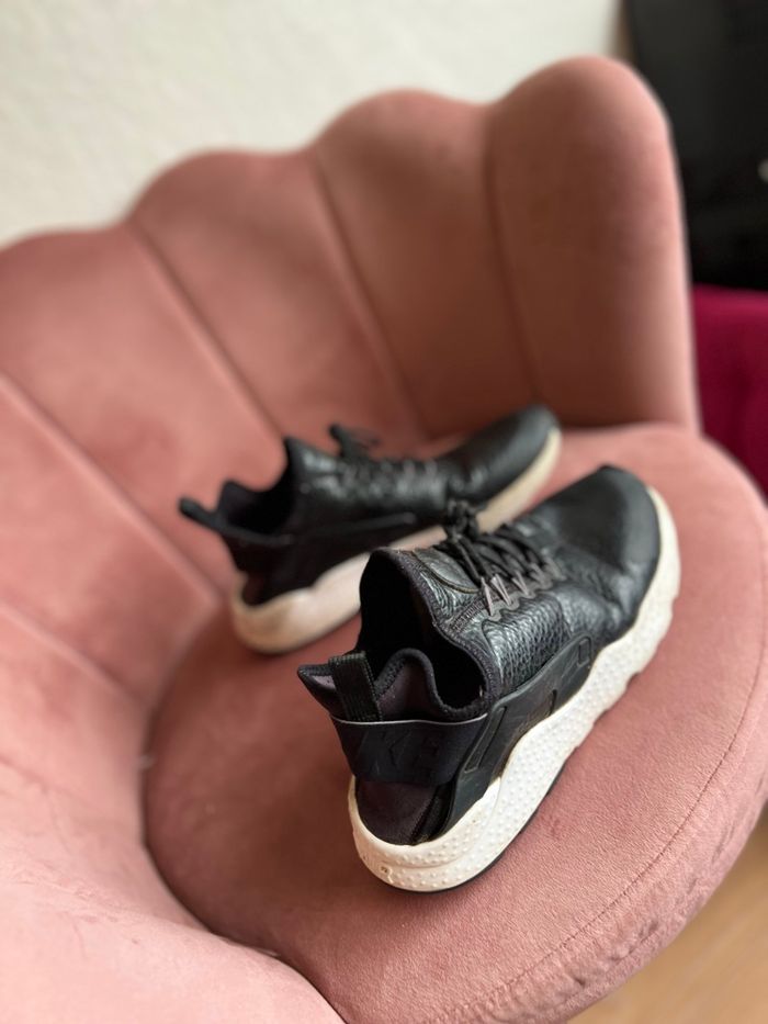 Sneakers Nike Air Presto Ultra Flyknit en très bon état, taille EU 36. - photo numéro 4